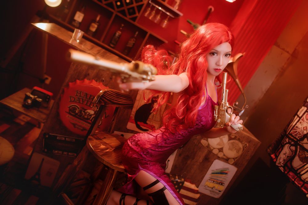 厄运小姐 [11P]-lcoser