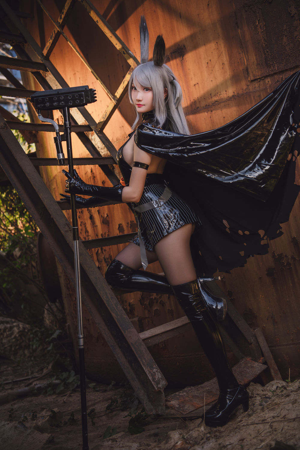 暴行 [15P]-lcoser