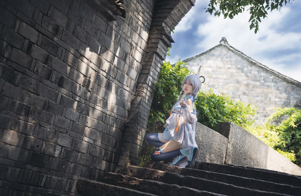 洛天依花语嫣然 [10P]-lcoser