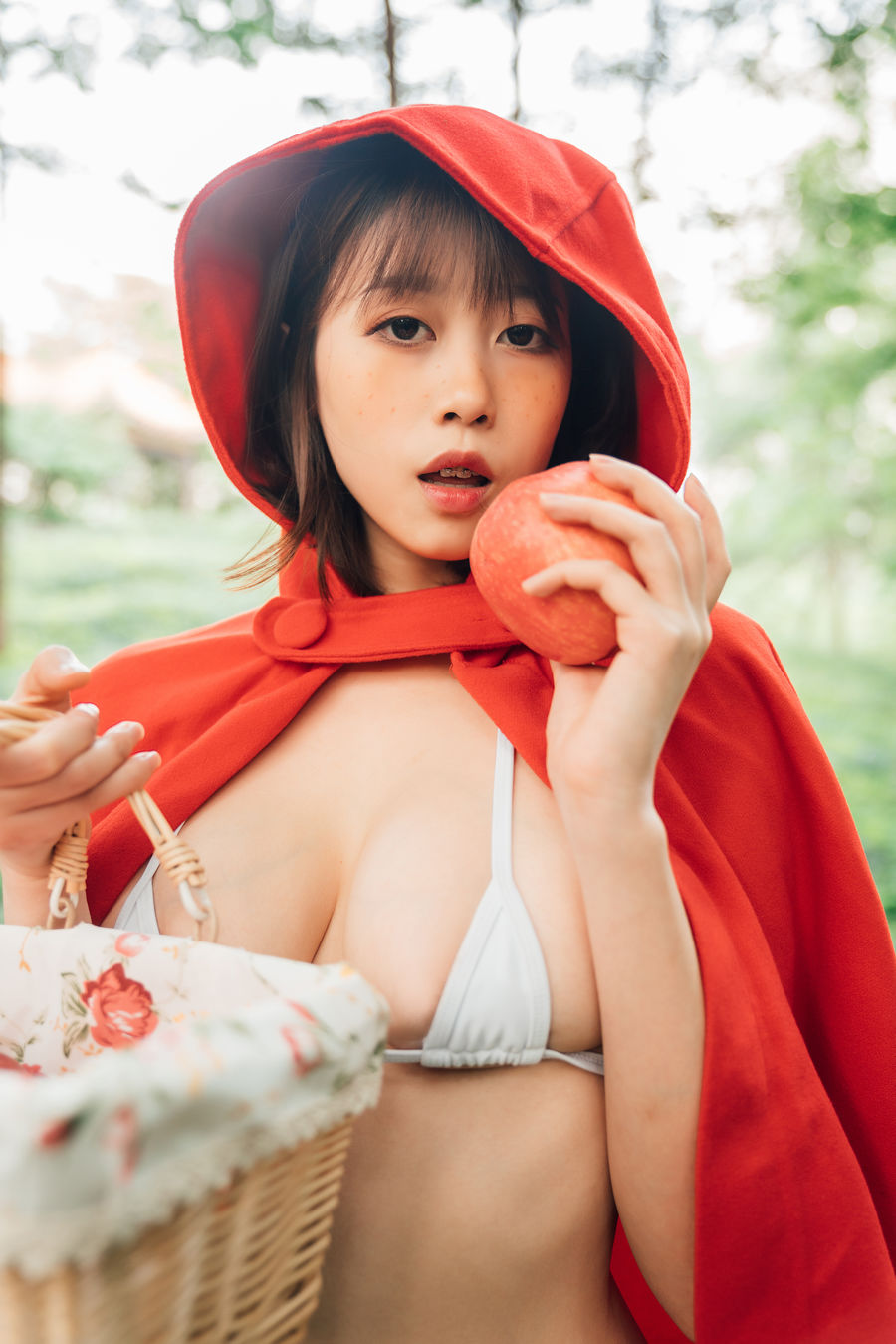 大红帽 [26P 2V]-lcoser