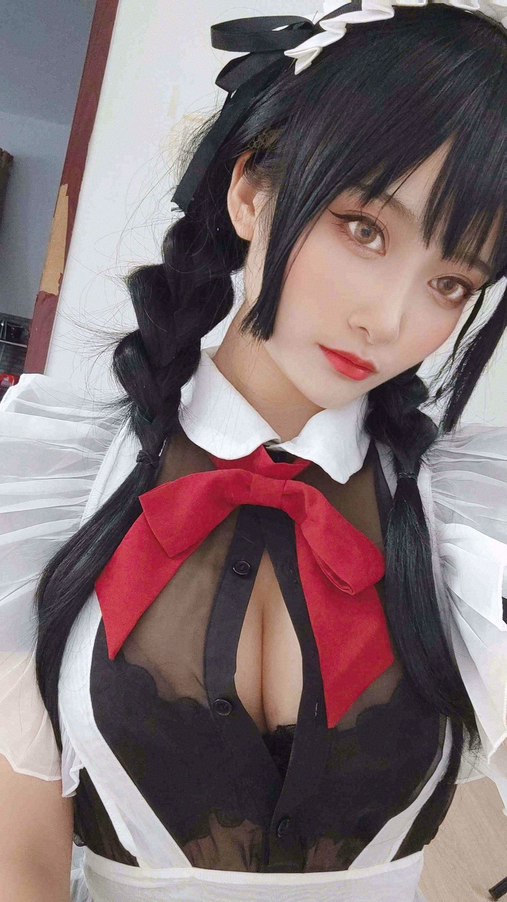 黑丝女仆 [93P 2V]-lcoser