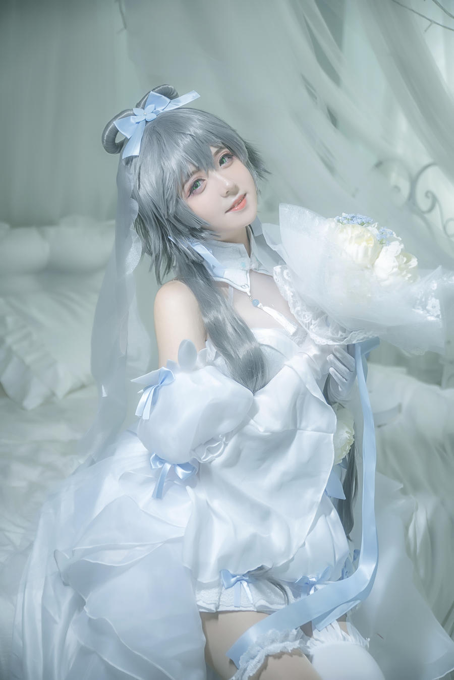 VOCALOID 洛天依婚纱 [10P]-lcoser