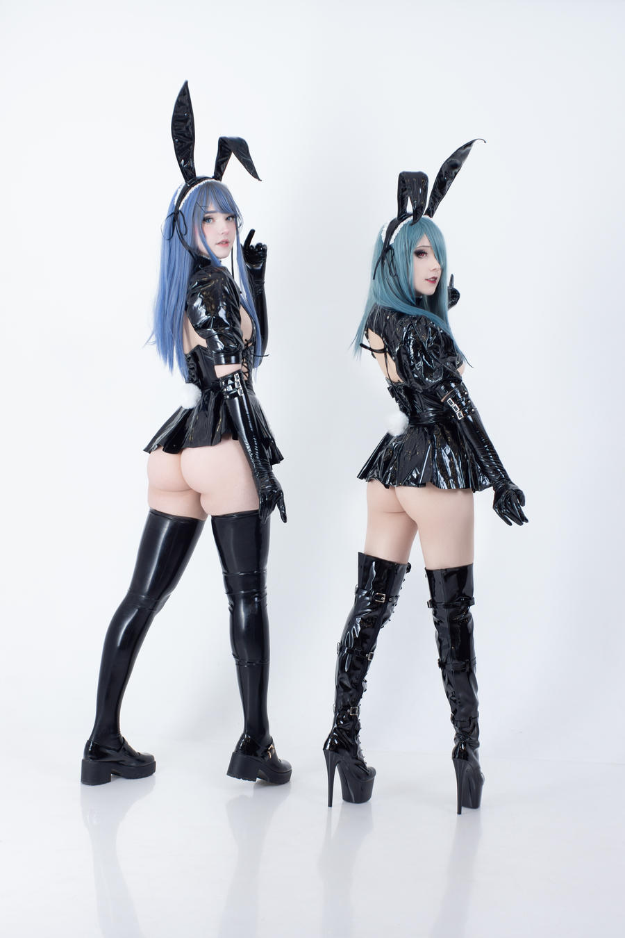 Latex Bunny Twins [57P 10V]-lcoser