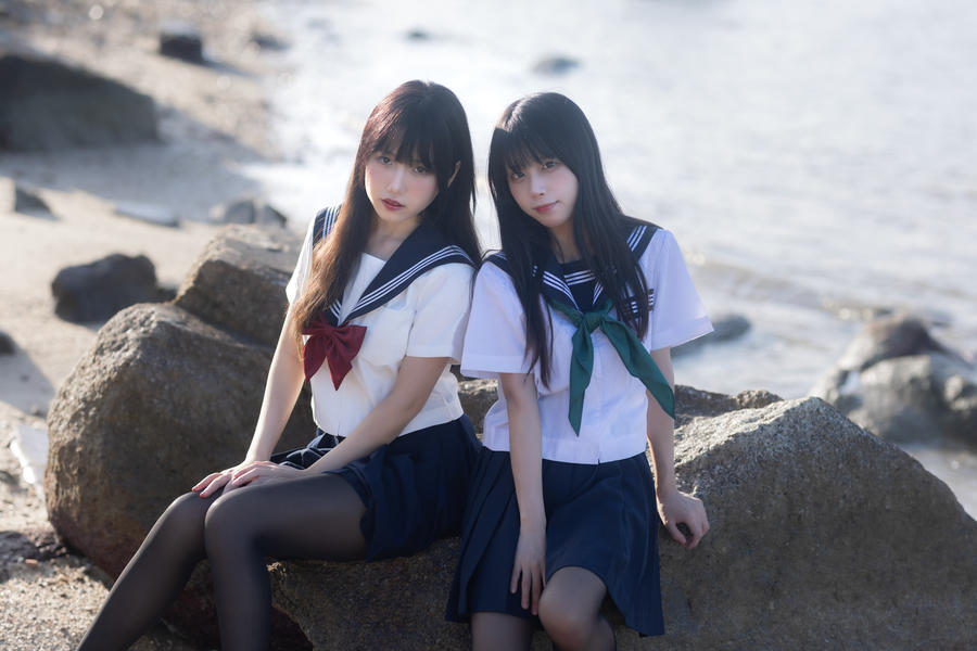 No.042 – 水手服百合黑丝 (&三無人型) [51P 1V]-lcoser